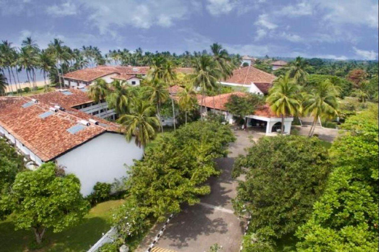 Tangerine Beach Hotel Kalutara Exterior foto